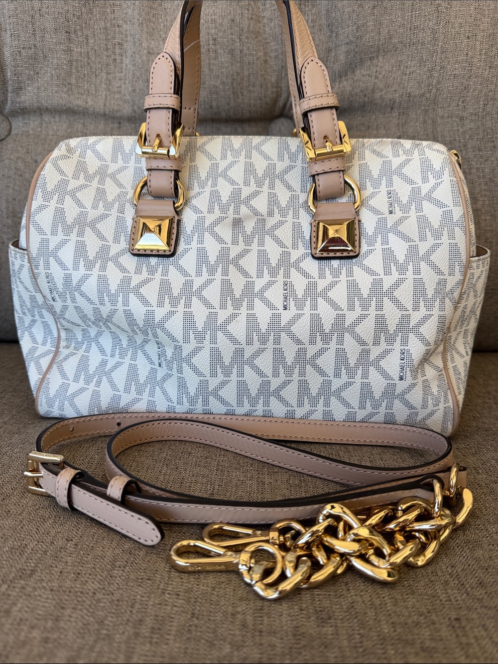 Michael Kors Beige Trim White MK Logo Satchel with Gold Hardware - Picture 3 of 6